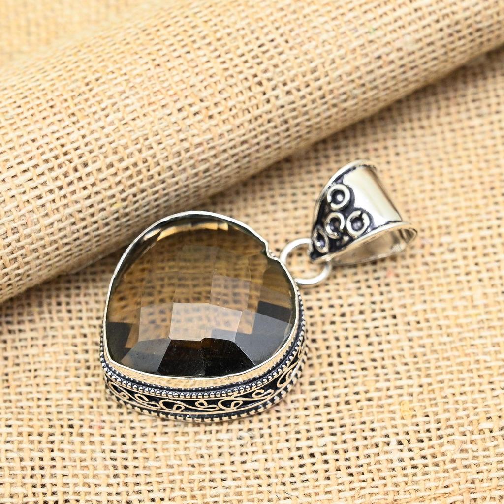 Hämmande Rökig Topas Ädelsten Handgjord 925 Sterling Silver Smycke Hänge För Hennes