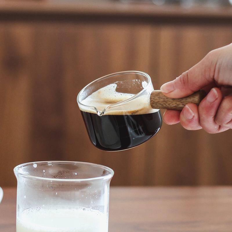 Heat-Resistant Glass Milk Jug with Wooden Handle & Measurement Markings, Ideal for Coffee, Baking & Household Use