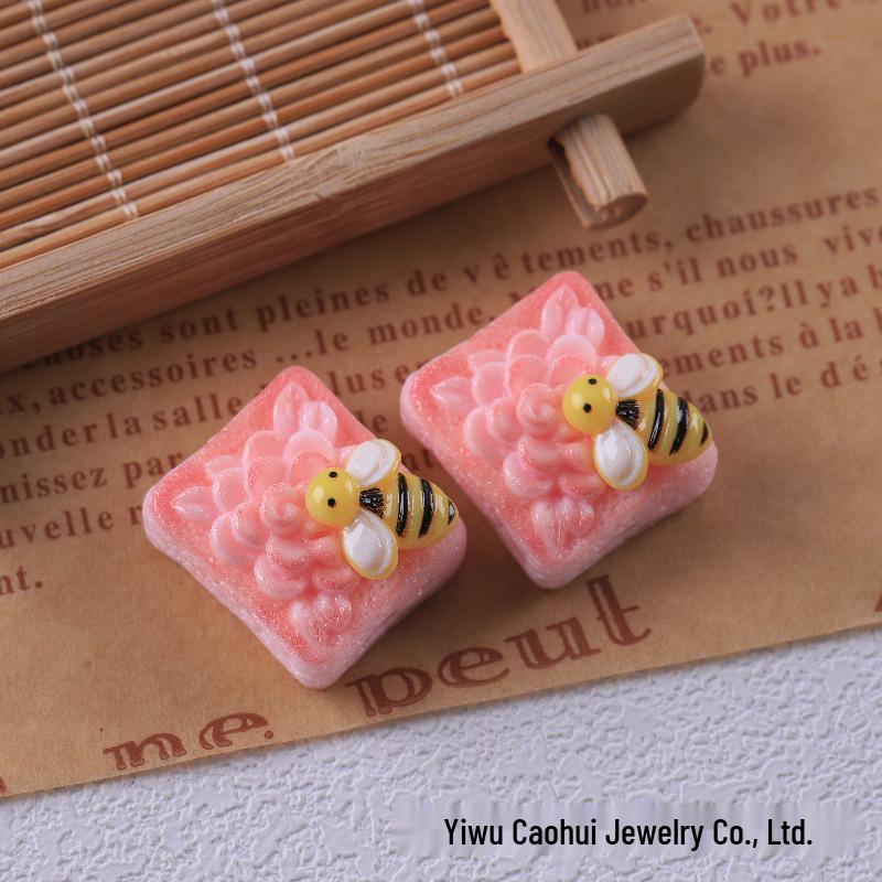 

Очаровательный пчелиный хлеб DIY Симуляция еды Игрушка Смола Ювелирные аксессуары