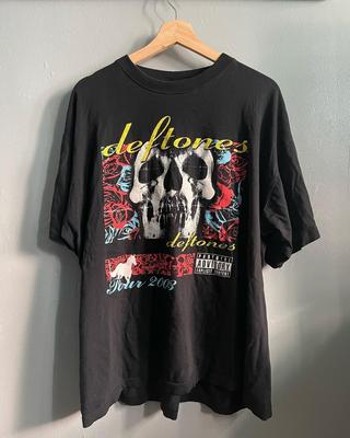 Deftones Tour 2003 Retro Style Black Short Sleeve Unisex T Shirt Unisex T-Shirt