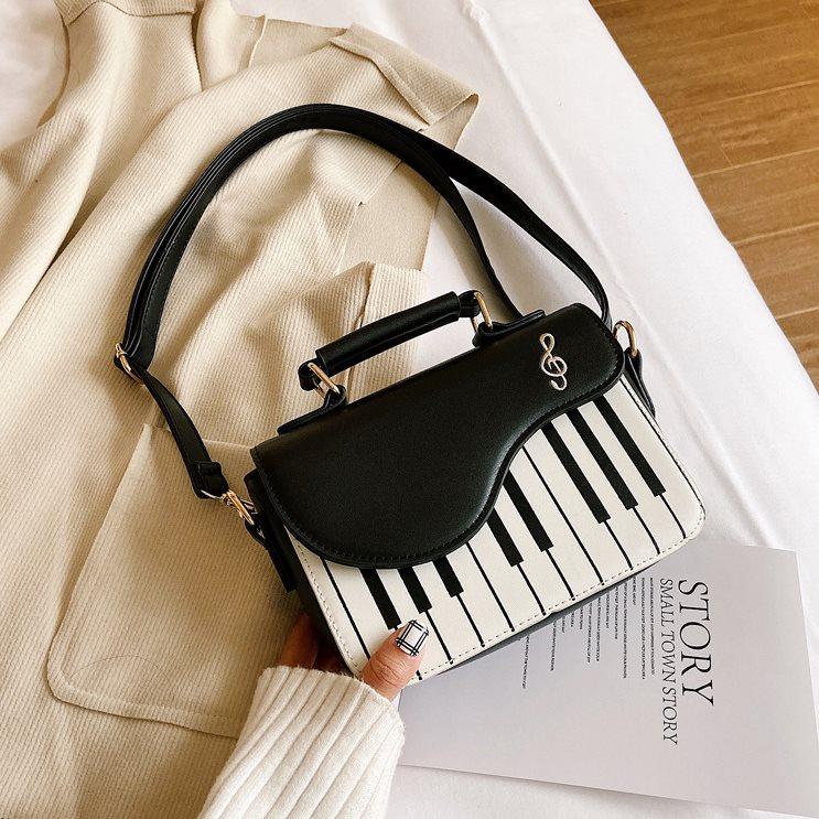 Damen Umhängetasche Piano Black TRB 2364 Einheitsgröße