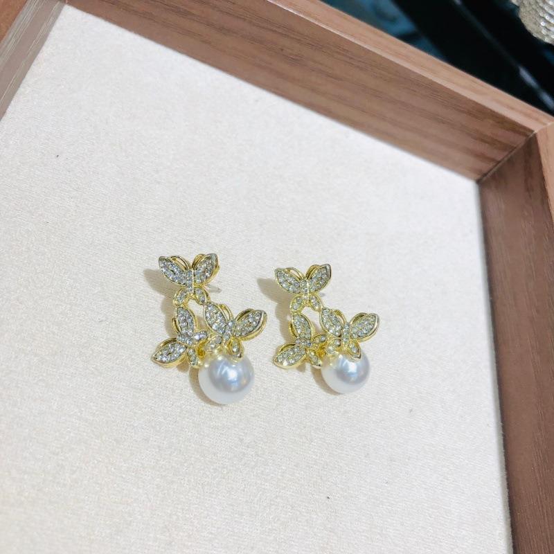 White Pearl Earrings for Women Elegant Shiny Zircon Flower Plant Stud Earrings Dinner Party Female Gift