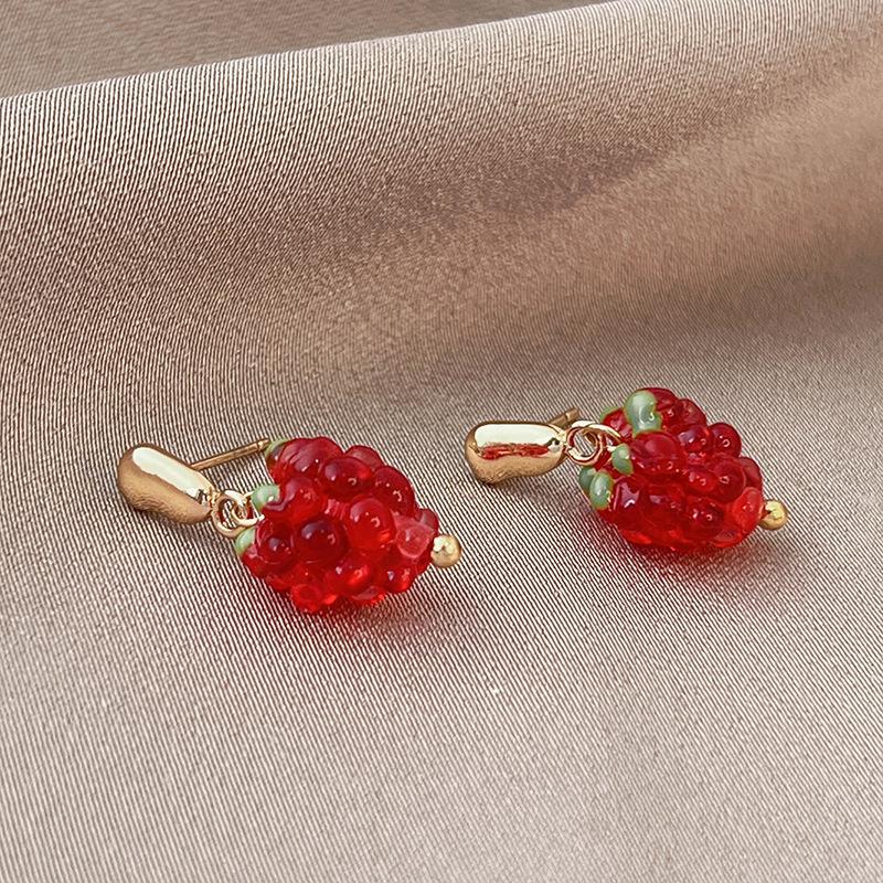1 Pair Red Raspberries/Strawberry Tassel Earrings For Women, Fresh And Sweet, Fashionable And Luxury Versatile