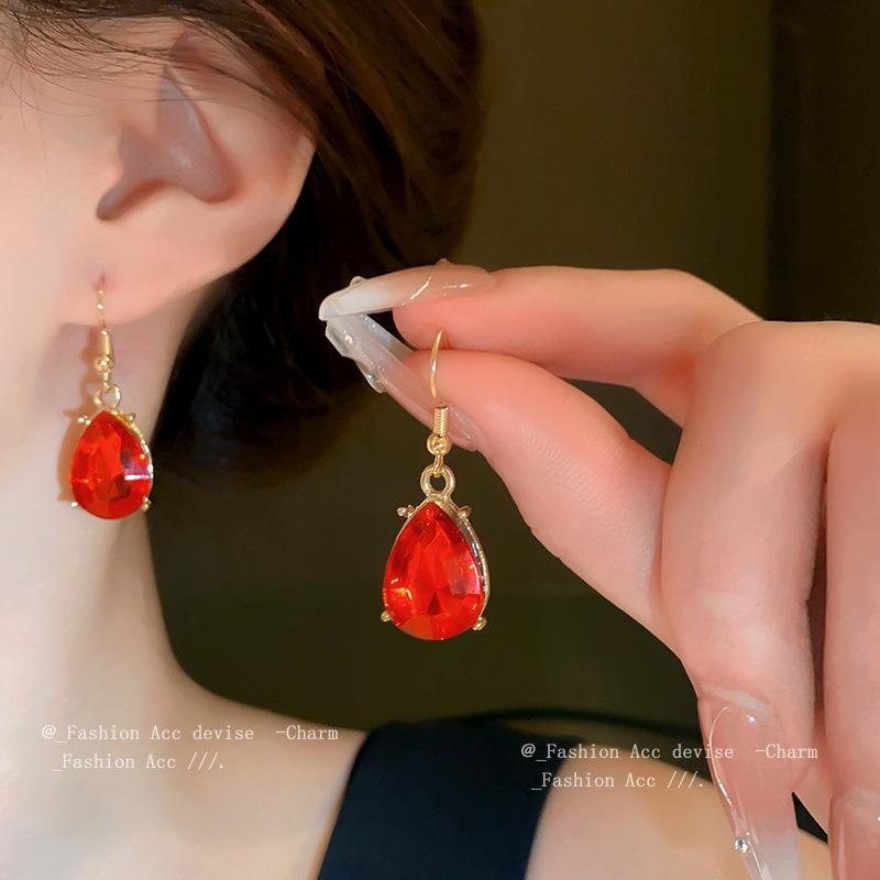 Diamond Water Drop Earrings Necklace Two-piece Set, European and American Niche High-end Collarbone Chain Exaggerated Design Jewelry