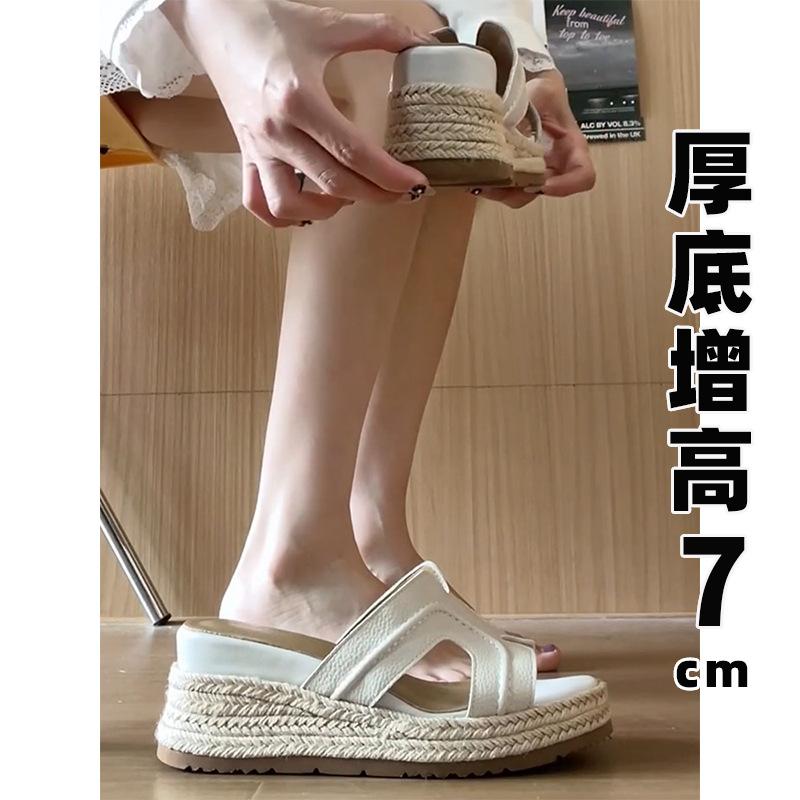 Ruth's same retro straw woven thick-soled heel cool slippers women's outer wear 2025 new summer Roman sandals