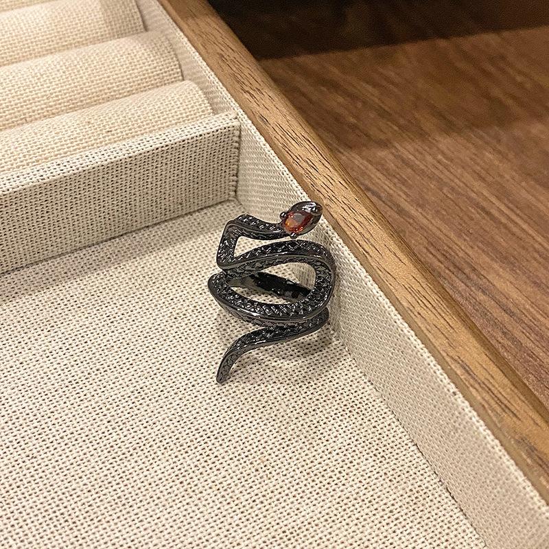Dark Cold Wind Personalized Snake Ring Open Ring Retro Winding Simple Red Diamond Spirit Snake Niche High-end Ring