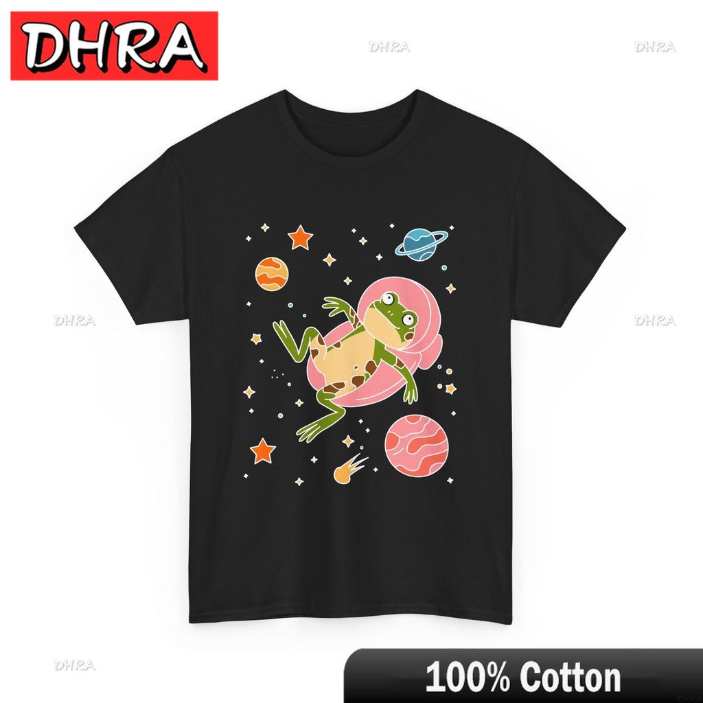 Globetrotter TShirt Stylish Comfortable Tee for Explorers Hiking TShirt Classic Urban Tshirts Cute Bold Edgy Tee Y2K Couples