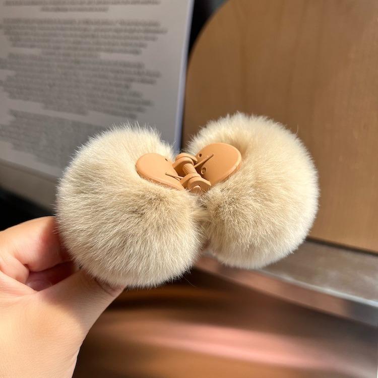 Autumn Winter Plastic Ball Grab Clip Large Plush Hairpin Back Head Shark Clip Hair Accessories 10cm European American Style New