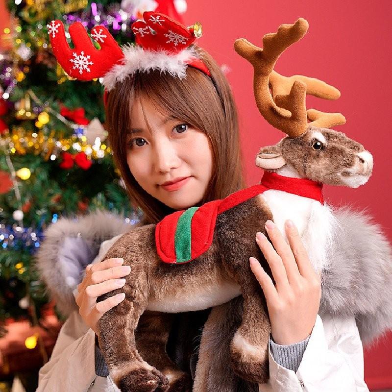 Adorable Plush Reindeer Figurine For Christmas Decoration With Realistic Features
