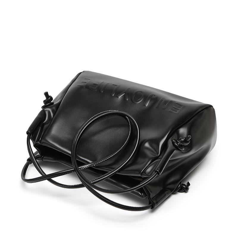 New Large-capacity Student Class Commuter Bag Women's Versatile Texture Shoulder Underarm Bag Fashionable Soft Leather Tote Bag
