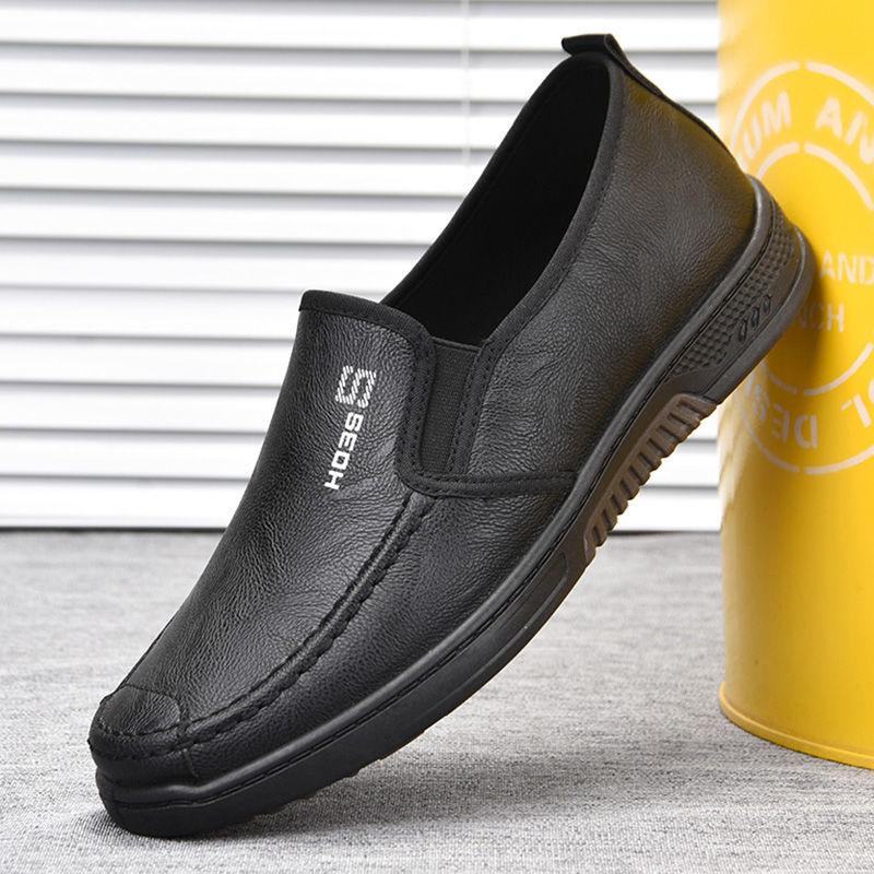 Breathable Soft Round Toe Slip-on Male Casual Shoe Luxury Sale New in High Quality Fashion 2025 Trend Retro Men's Leather Shoes