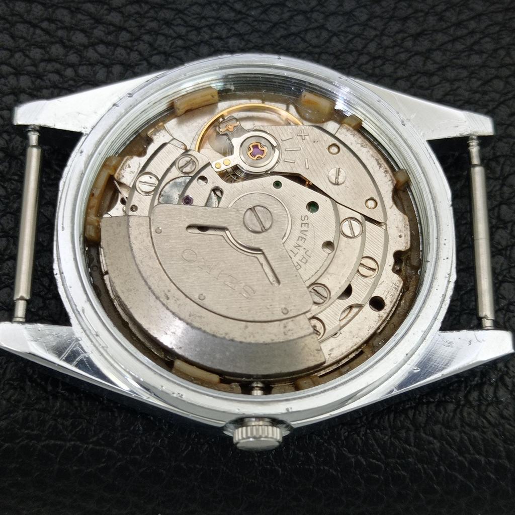 JAPAN VINTAGE REFURBISHED SEIKO 5 AUTOMATIC MENS GREEN DIAL WATCH a444268-1