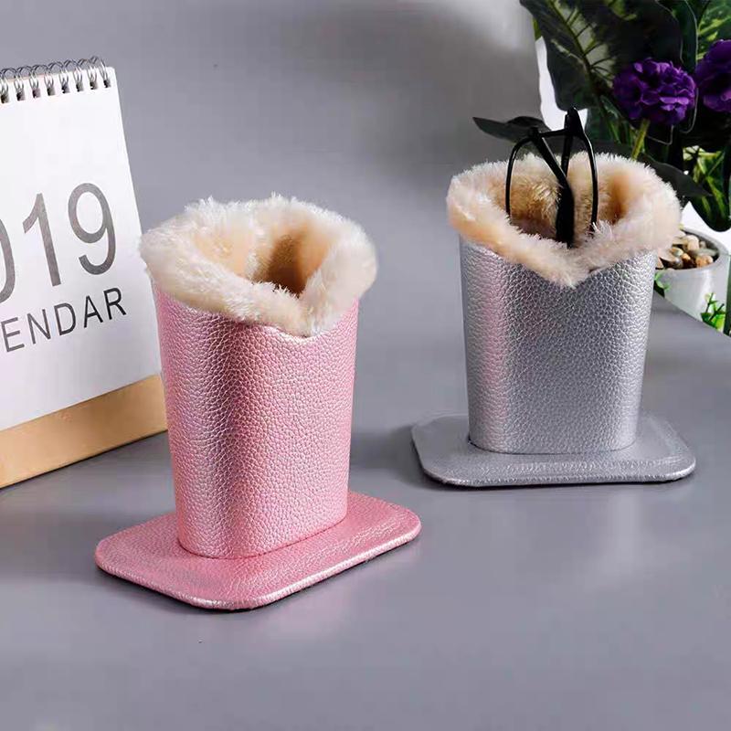 1Pc Winter Plush Eyeglass Holder Eyeglass Stand Display Stands Glass Shelf Sunglass Holder Polyester Cloth Eyeglass Stand