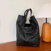 Women's Winter Tote Bag Vintage Fashion Large Capacity Premium Underarm Bag Niche Design Bucket Handbags CLE