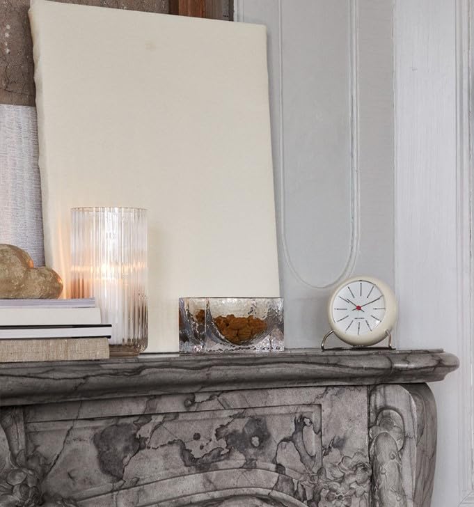 ARNE JACOBSEN Budzik stołowy 11 cm Skandynawski design Retro Alarm Dźwięk BANKERS 43675 Biały (Cichy projekt)