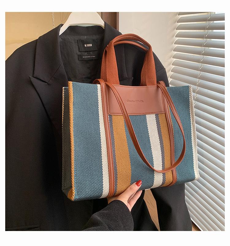 Large Capacity Canvas Bag 2025 New Texture Fashionable Simple Shoulder Bag Contrasting Color Portable Tote Bag