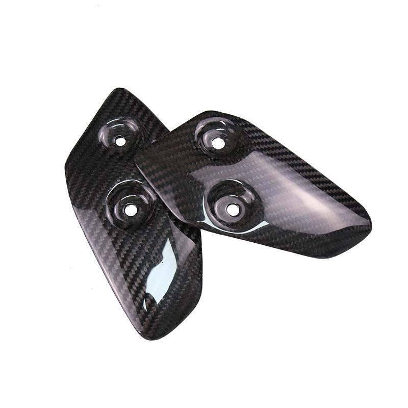 Yamaha MT07 Carbon Fiber Footrest Guard and Decorative Panel