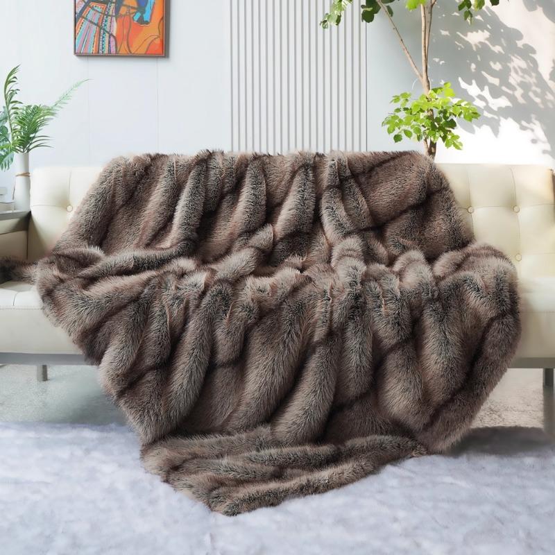 Luxury Faux Fur Blanket High-end Bed Fox Fur Blankets For Beds Plaid on The Sofa Cover Decoration Home Blankets And Throws
