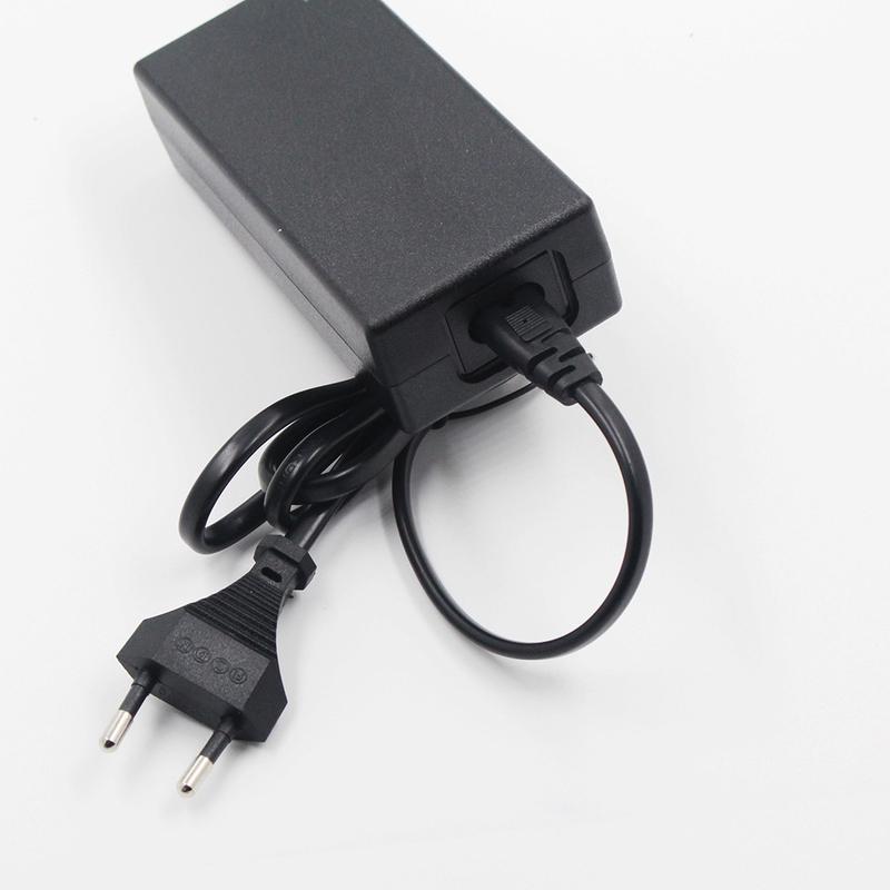 Supply 8.4V 5A Lithium Battery Charger US Plug Eu Plug Battery Charger 5.5*2.1MM