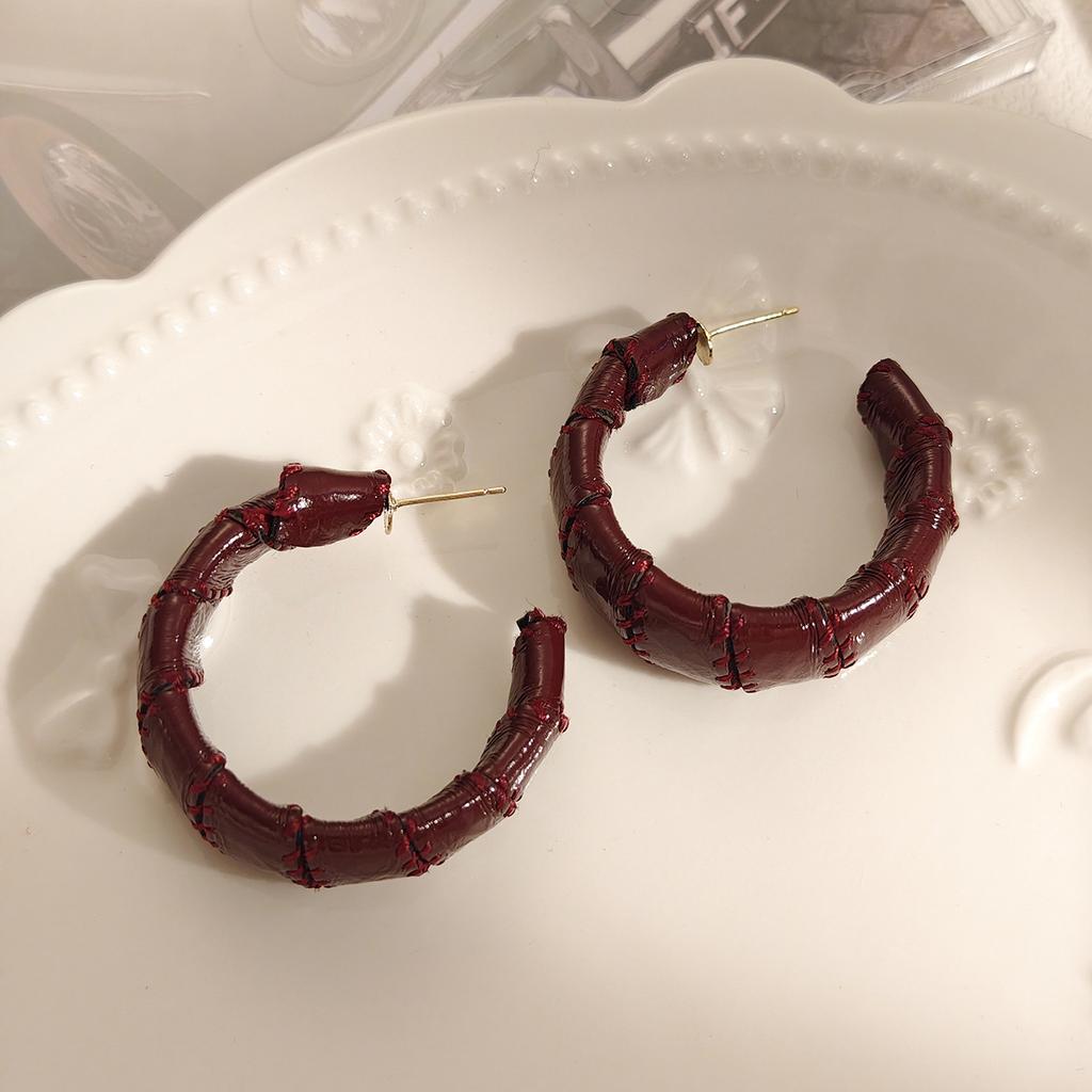 Vintage Leopard Print Leather C-Shaped Earrings, Light Luxury Maillard Style Ankara Red Fashion Temperament Earrings