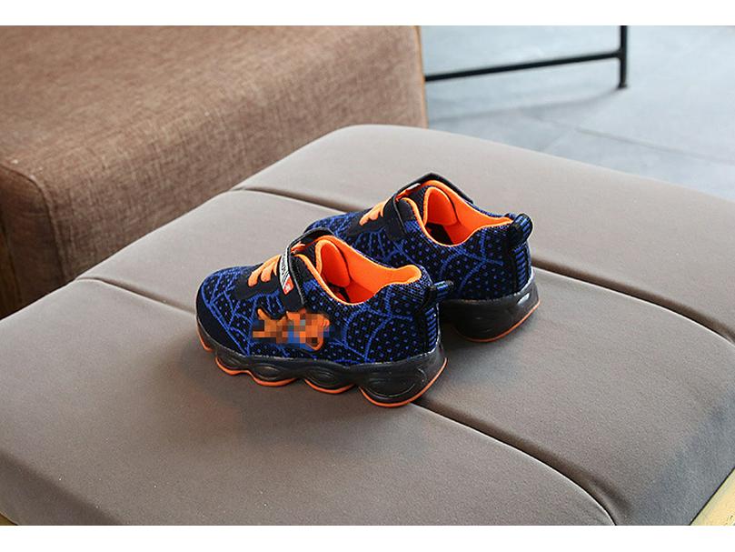 Scarpe Sportive in Rete LED per Bambini - Ragazzi e Ragazze, Età 1-9 Anni, Stile Coreano Primavera/Autunno 2023