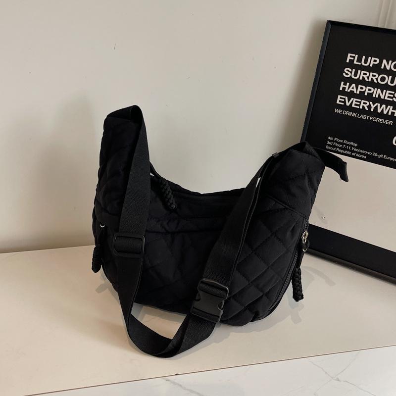 

Argyle Padded Women s Crossbody Bag - Lightweight, Solid Color, Large Capacity for Autumn & Winter чёрный