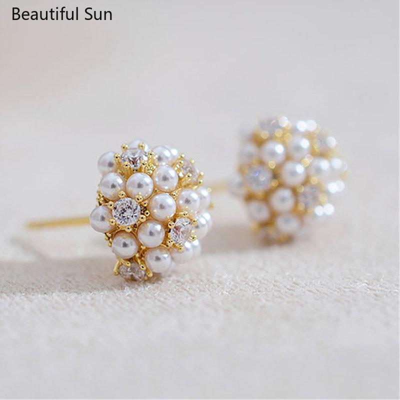 Korean Romantic Hydrangea Pearl Zircon Clip on Earrings for Woman Non Pierced Fashion Ear Clips Party Girl's Lady Jewelry Gift