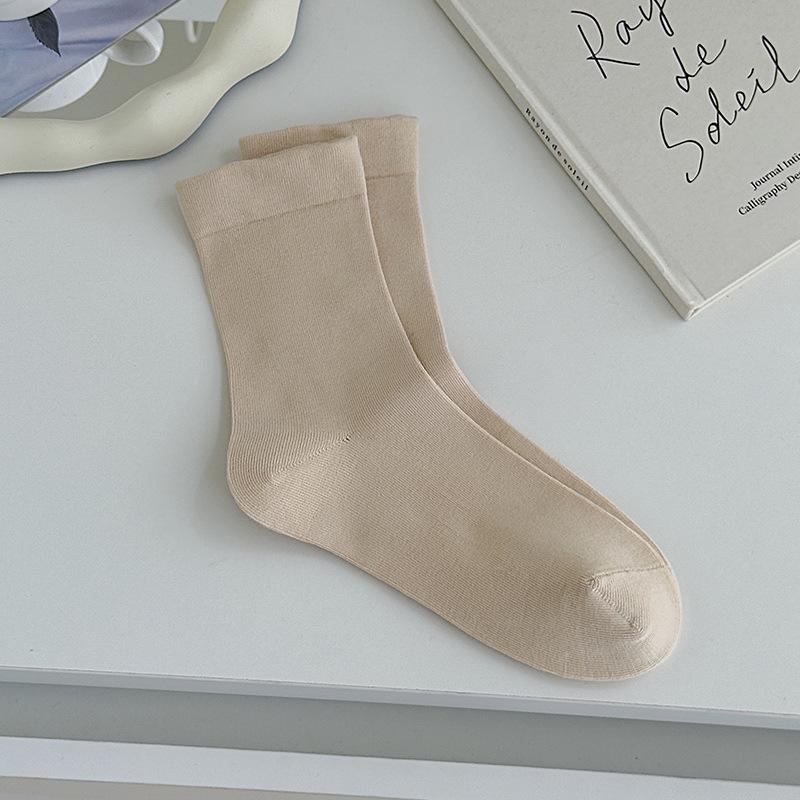 Women's Antibacterial Odor-Resistant Mid-Calf Cotton Scrunch Socks - Black & White, Postpartum Friendly, Spring/Autumn Style