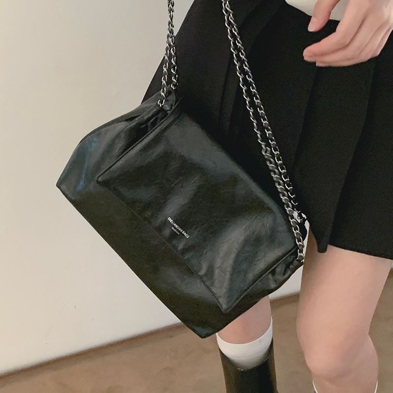 

Women s Bag Minority Fashion Summer Versatile Chain Bag Black