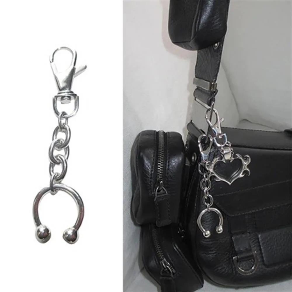 

Charms Bags Keychain Horseshoe Nose Clip Pendant Keychain Jewelry Accessories Punk Style Backpack Pendant Silver Color Y2K білий