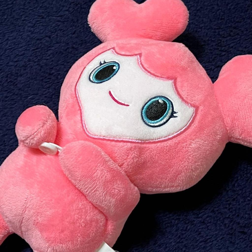 [USED] TWICE LOVELYS Hug Doll Momo