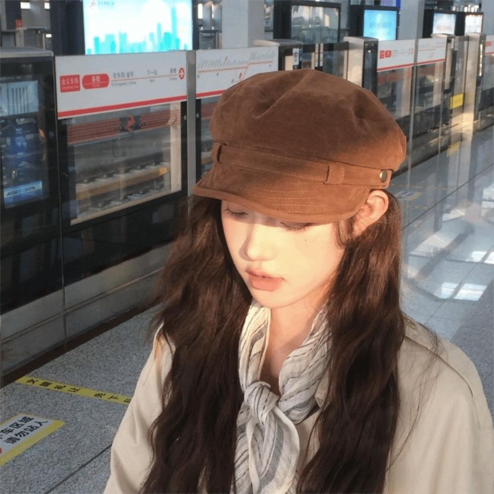 Flat Top Suede Berets Short Brim Painter Hat Casual Newsboy Hat  Women