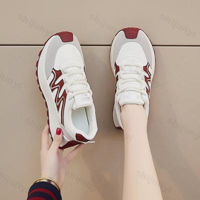 Damen Vulkanisierte Schuhe 2026 Herbst Neu Outdoor Rutschfest Abriebfest Laufschuhe Schnürung Höhenverstellbare Plateau Sneaker