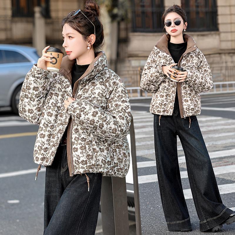 Women's Printed Cotton Padded Jacket, Stand Collar, Thickened Loose Fit, Short, Winter 2026, Small Floral Retro Style.
