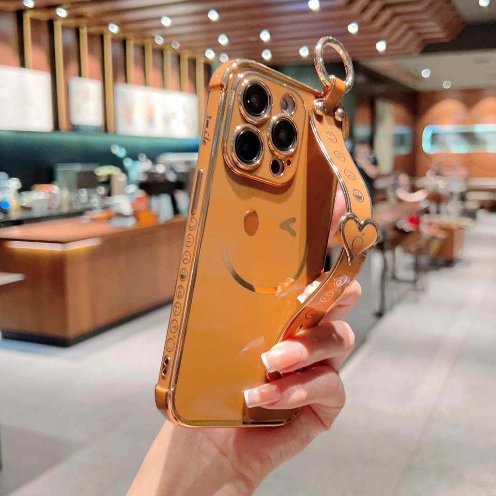 New product applies to iPhone17ProMax side smiley face wrist strap Apple 15 electroplated mobile phone case 16 protective case