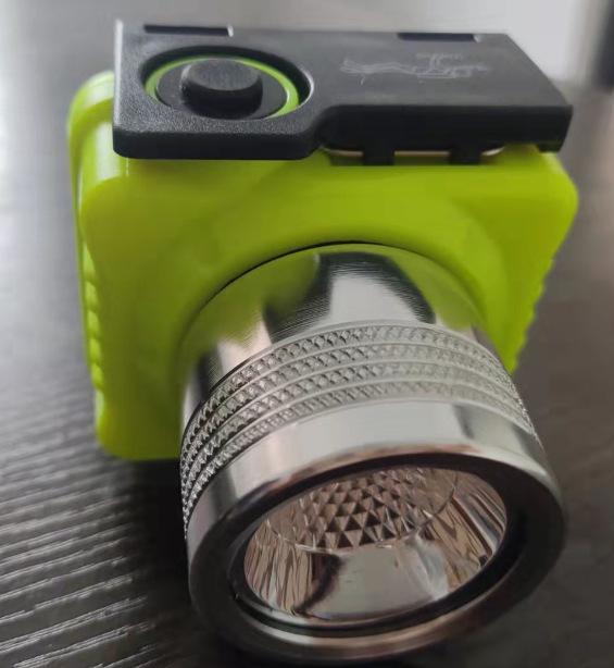 Rechargeable High-Brightness LED Diving Flashlight with Magnetic Control for Cave Exploration