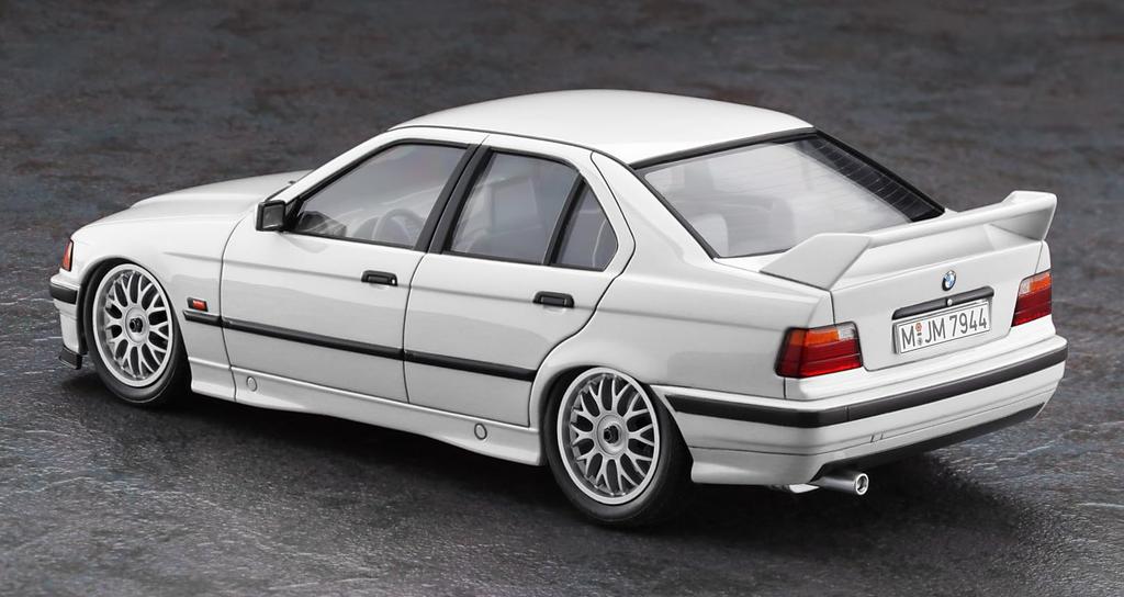 Hasegawa BMW 320i Plastic Model Kit 20831 1/24 “Custom Version”