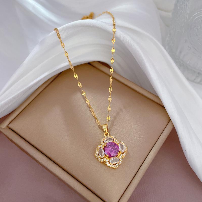 

Titanium Steel Young Luxury Flowers Full Of Diamonds Zircon Design Versatile Korean Style Niche Design Live Necklace