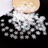 800 Stück Schneeflocken Konfetti Dekorationen - Mehrgrößige glitzernde Schneeflocken für Winterwunderland, Weihnachten, Federlose saisonale Dekoration