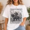 Comfort Colors® Fun Aunt Knight Riding Black Cat T-Shirt, Hear Ye Funny Auntie Graphic Tee, Medieval Cat Meme Shirt, Cool Aunt Gift