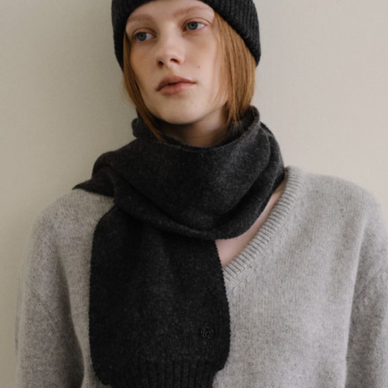 ROH SEOUL Classic Knit Muffler Charcoal