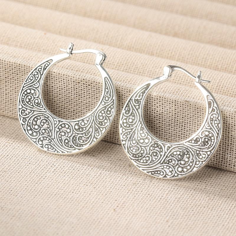 

Етнічний стиль Вінтажні сережки-кільця ручної різьби з сріблястим покриттям для жінок на кожен день Вишукані сережки Ювелірні вироби