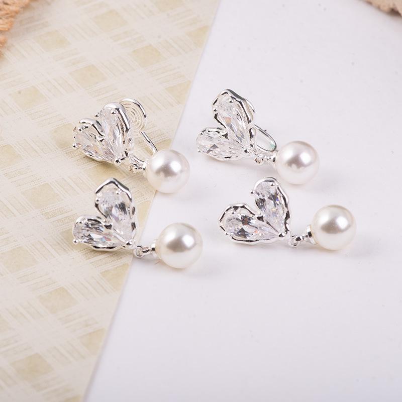 Zirconium Heart Pearl Earrings with Unique Design – Shijiaao Mosquito Coil, No-Pierce Style, High-End White Finish.