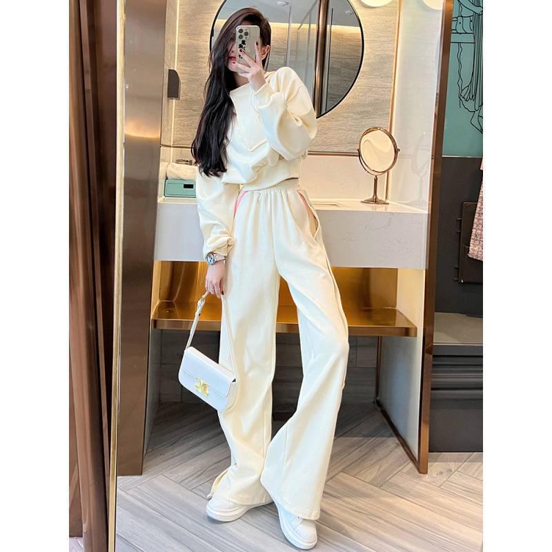 Women's Autumn Korean Fashion 2025 Sportswear Set: Waist-Hugging Sweatshirt & Jogger Pants