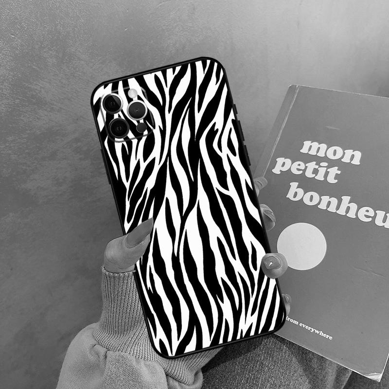 

Zebra Skin Case For 17 Air iPhone 16 15 14 13 12 11 Pro Max 12 mini XR 15 16 Plus 16e Back Cover Shell iPhone 16 Plus
