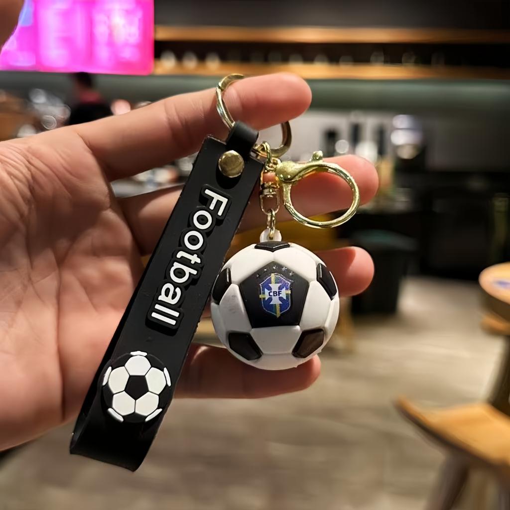 Cartoon Weltmeisterschaft Gedenk-Fußball Schlüsselanhänger Anhänger Schüler Paar Schultasche Autoschlüssel Anhänger Geschenk