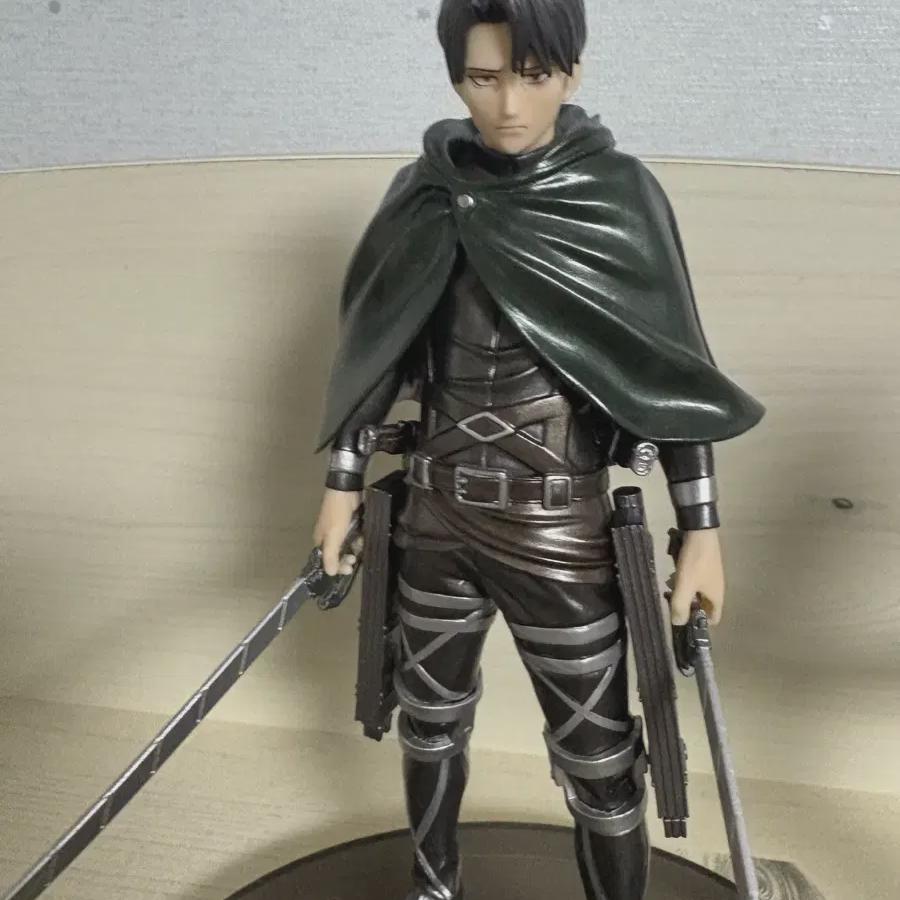 

Attack On Titan Figure Levi 10th Anniversary