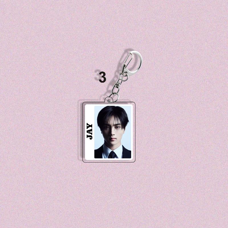 1pc ENHYPEN Keychain ID Photo Frame Pendant Jungwon Heeseung Jay Jake Sunghoon Sunoo Ni-ki Album Suit Photo Keyring for Bags Backpack Fans Gift