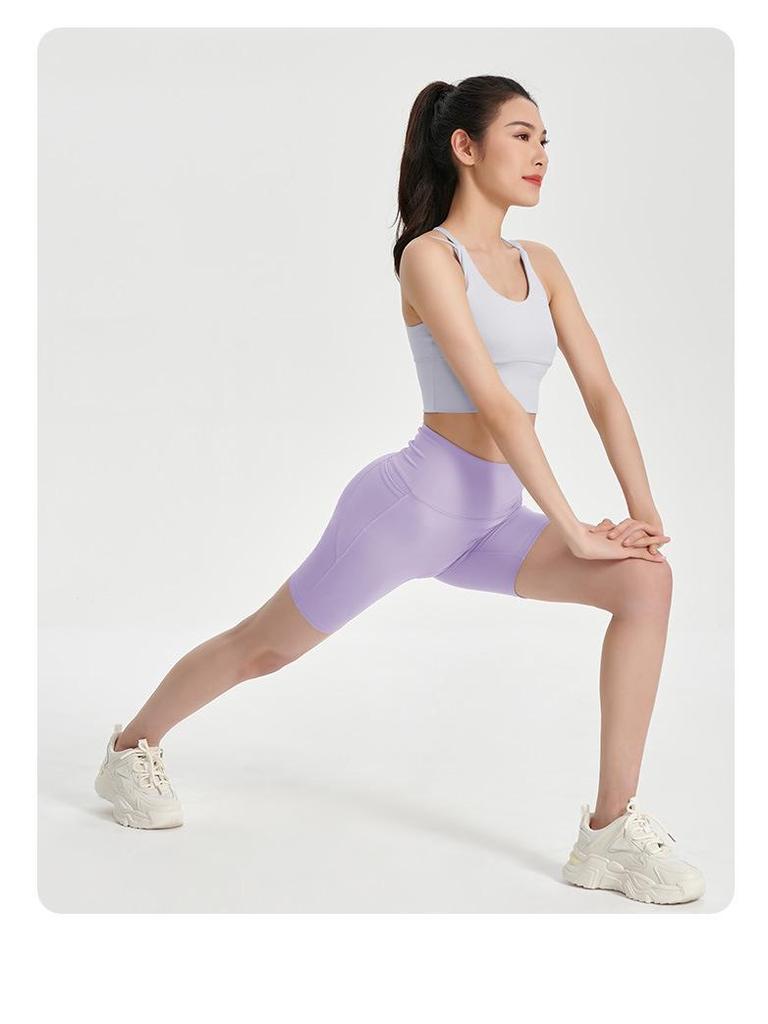 Women's Moisture-Wicking High-Intensity Cycling Pants - Breathable, Hip-Lifting, Shaping Yoga Base Layer.