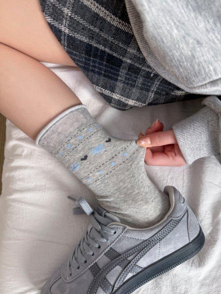 Gray Socks Girls' College Style Sweet Little Love Heart Socks Wear Cute Student Stockings Outside In Spring And Autumn